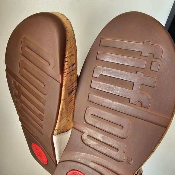 EUC FITFLOP WHITE LEATHER THONG SLIPPERS SIZE 9 WOMENS - Picture 11 of 13